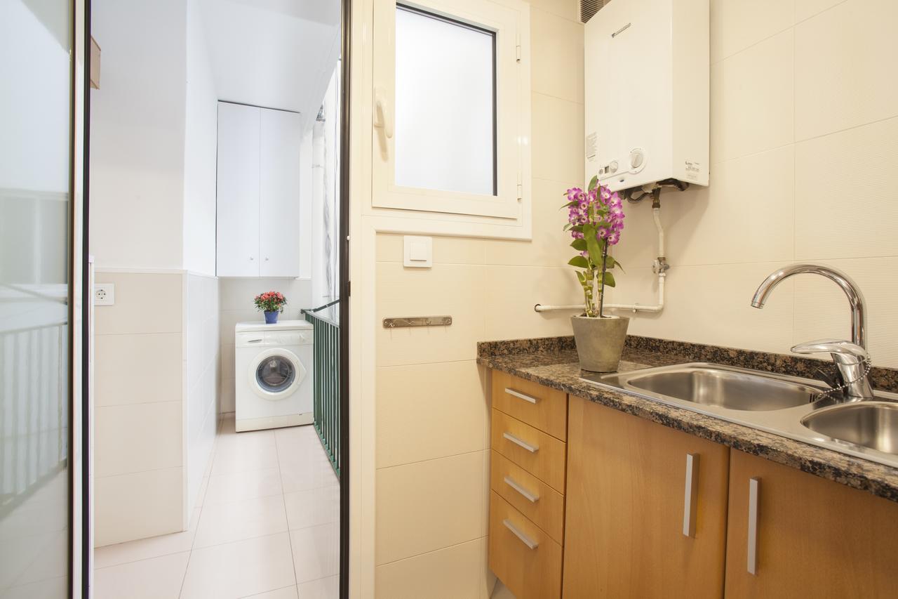 Rossello Apartment Barcelona Luaran gambar